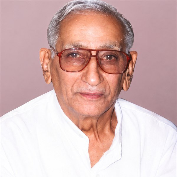 Prof. Pritam Varyani